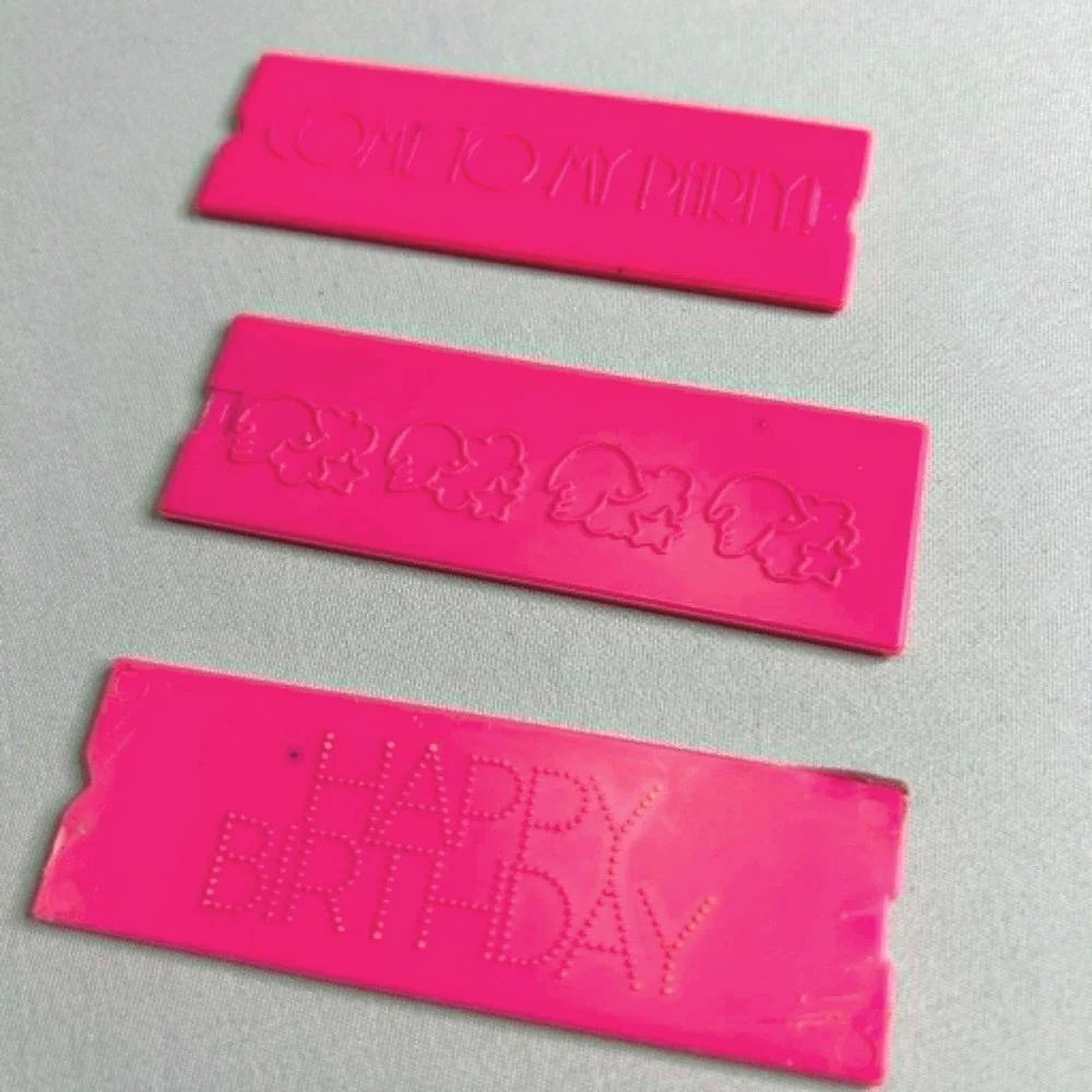 Vintage Tomy Great Greetings Rubbing Plate Art Set Pink 9 Reversible Plates